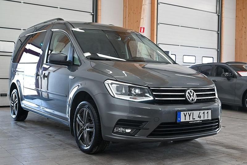 Begagnad VW Caddy Maxi Life Life 102 HK (75 kW) 2017 Ljusgrå Minibuss