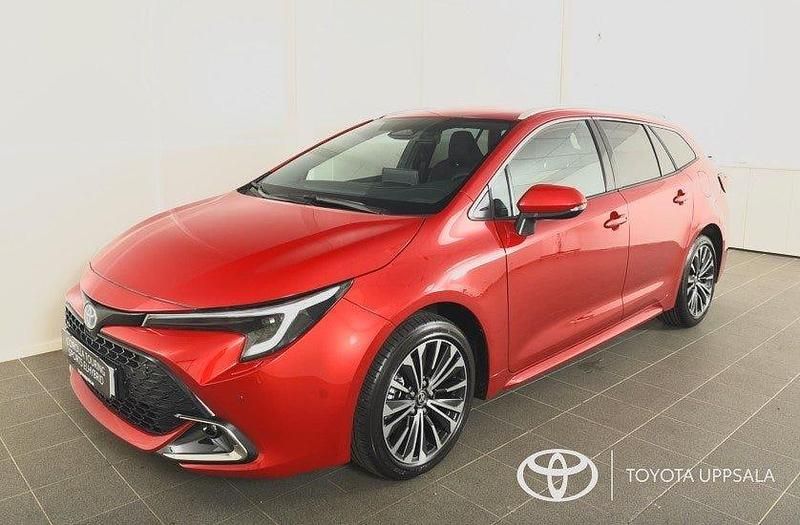 Ny 2025 Toyota Corolla Kombi | 334 900 kr (Lite dyr) - Bild 1/4