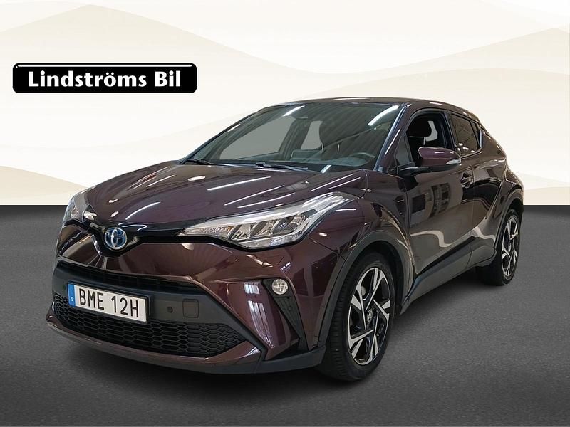 Lila Begagnad 2022 Toyota C-HR Edition SUV | 259 900 kr (Marknadspris) - Bild 1/4