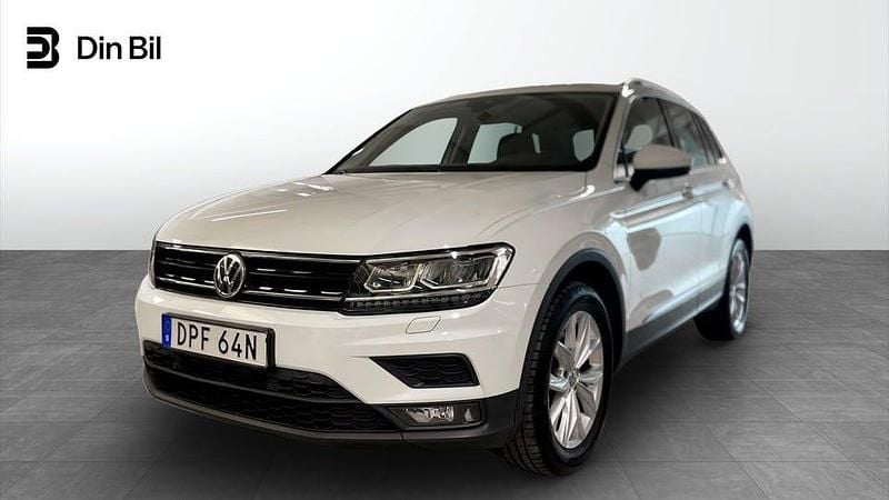 Vit Begagnad 2019 VW Tiguan SUV | 249 900 kr (Bra pris) - Bild 1/4