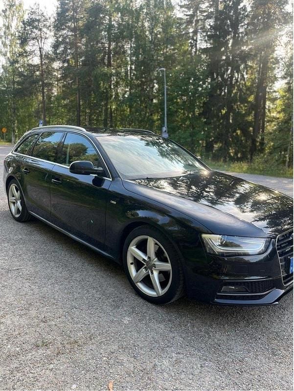 Svart Begagnad 2015 Audi A4 S-Line Kombi | 146 000 kr (Superpris) - Bild 1/4