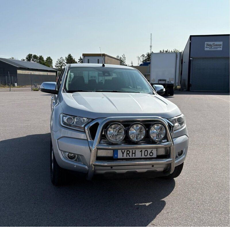 Grå Begagnad 2018 Ford Ranger Pickup | 280 000 kr (Superpris) - Bild 1/4
