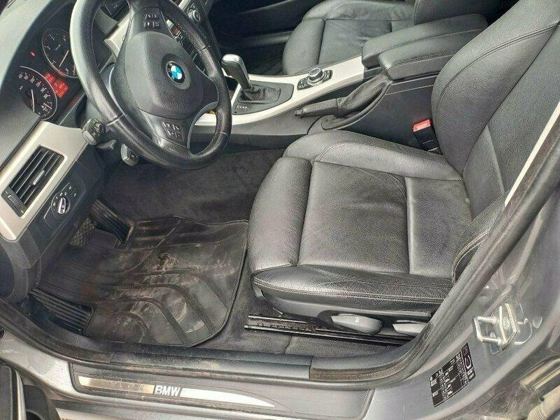 Begagnad BMW 330 Comfort Edition 245 HK (180 kW) 2010 Kombi