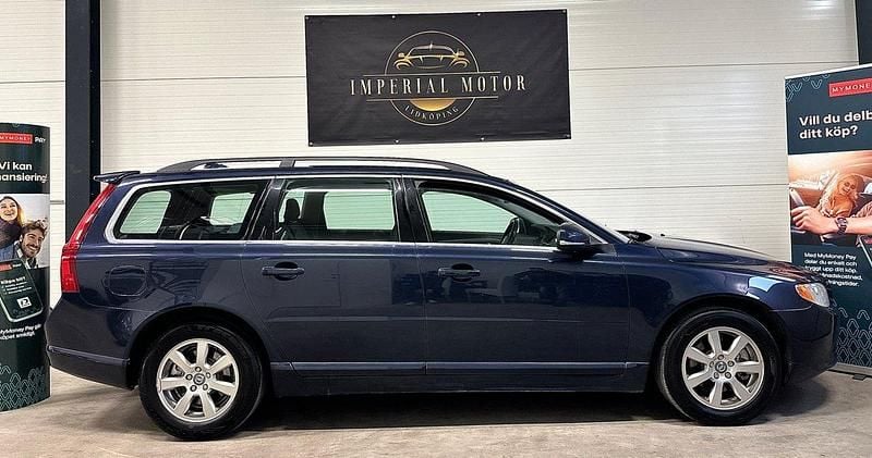 Blå Begagnad 2012 Volvo V70 Momentum Kombi | 86 500 kr (Marknadspris) - Bild 1/4