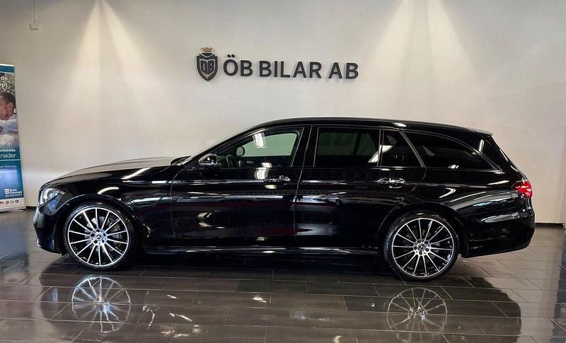 Begagnad Mercedes E220 AMG line 194 HK (142 kW) 2021 Svart Kombi
