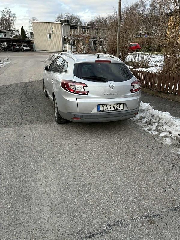 Begagnad 2016 Renault Mégane III | 99 000 kr (Lite dyr) - Bild 1/4