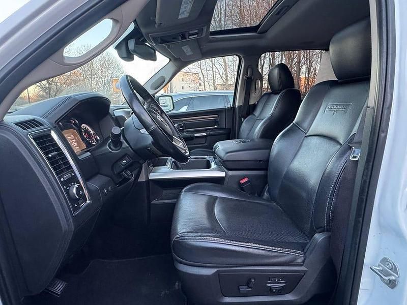 Begagnad Dodge Ram 394 HK (289 kW) 2017 Vit Pickup