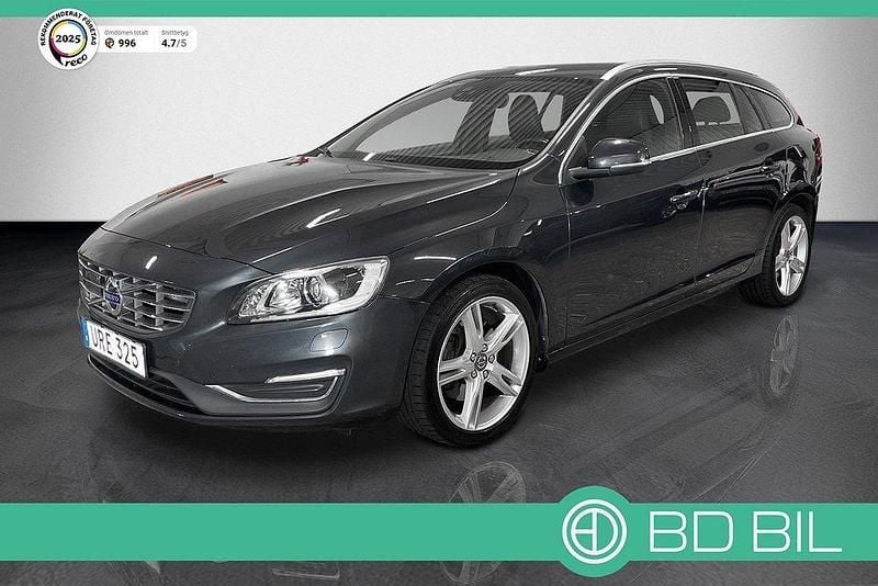 Grå (svartmetallic) Begagnad 2018 Volvo V60 Standard Kombi | 235 900 kr (Marknadspris) - Bild 1/4