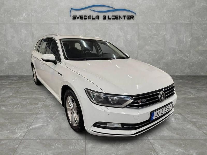 Vit Begagnad 2015 VW Passat Kombi | 126 500 kr (Marknadspris) - Bild 1/4