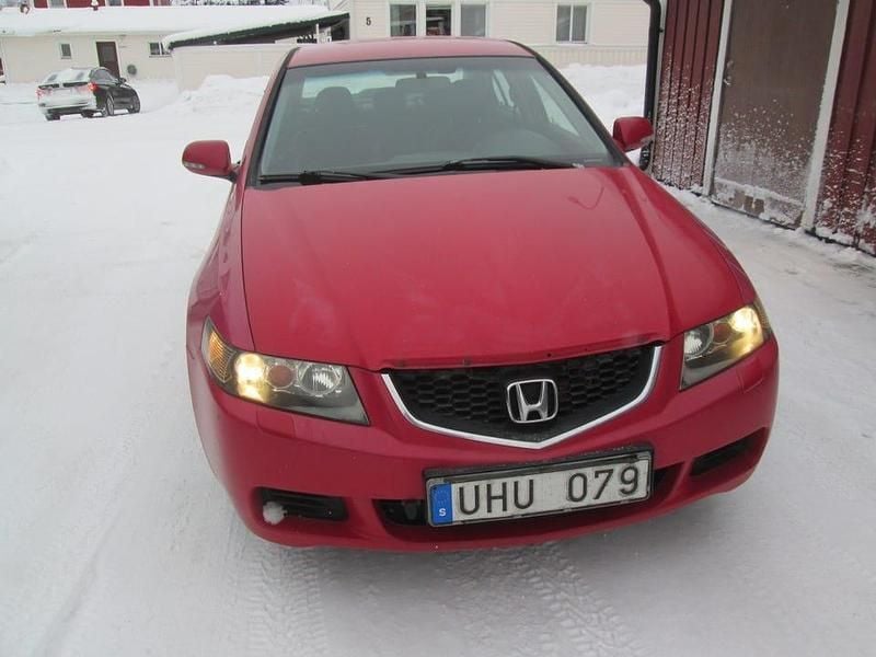 Begagnad Honda Accord 155 HK (114 kW) 2003