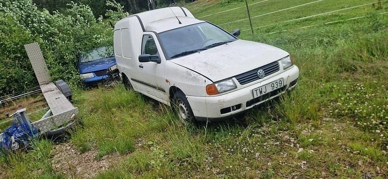 Vit Begagnad 2002 VW Caddy Minibuss | 2 500 kr - Bild 1/4