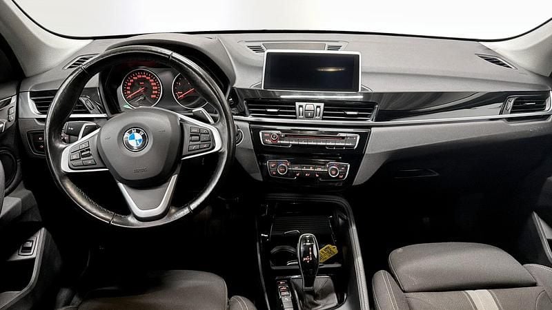 Begagnad BMW X1 Sport Line 190 HK (139 kW) 2018 Svart SUV