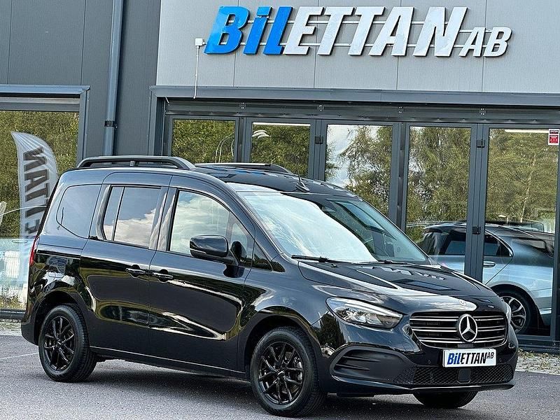 Begagnad 2024 Mercedes T180 Premium Minibuss | 299 900 kr - Bild 1/4
