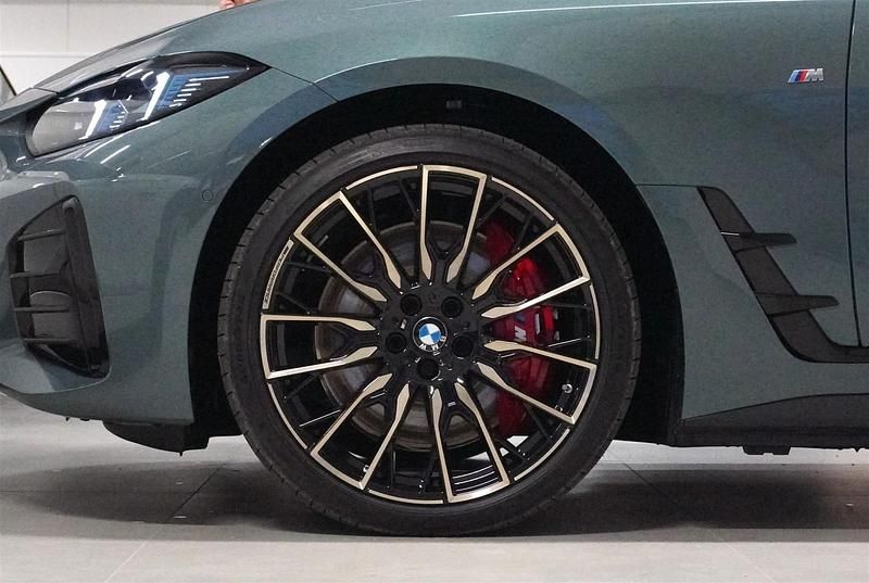 Ny BMW i4 Comfort Edition 442 kW (601 HK) 2026 Grön Sedan