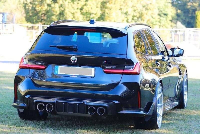 Begagnad BMW M3 Competition Edition 510 HK (375 kW) 2024 Safirsvart metallic | merino svart läder Kombi