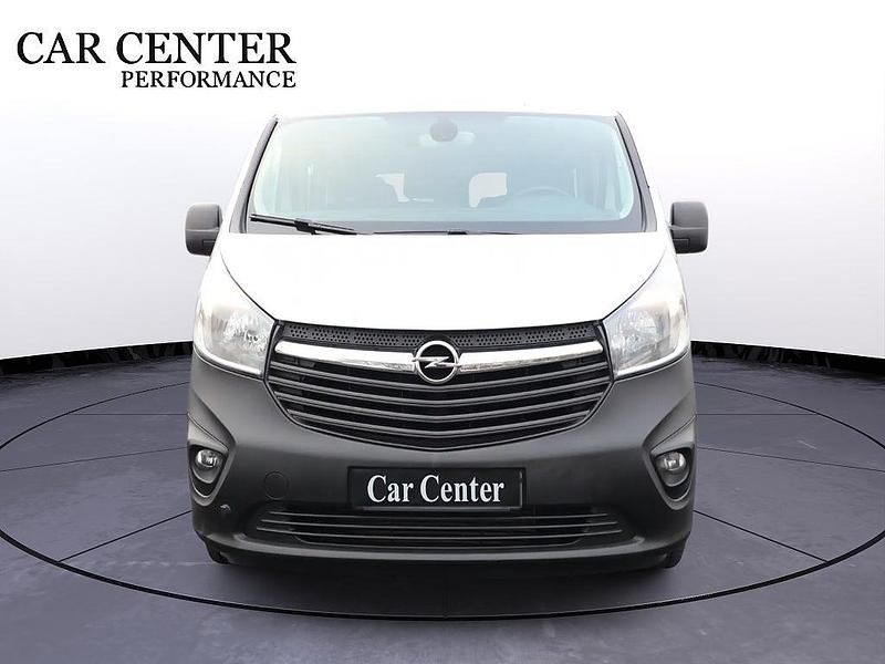 Begagnad Opel Vivaro 125 HK (91 kW) 2016 Grå Minibuss