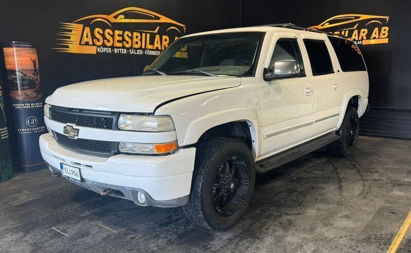 Vit Begagnad 2001 Chevrolet Suburban SUV | 99 900 kr - Bild 1/1