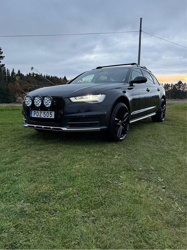 Grå Begagnad 2017 Audi A6 Allroad Ambition Kombi | 220 000 kr (Marknadspris) - Bild 1/4