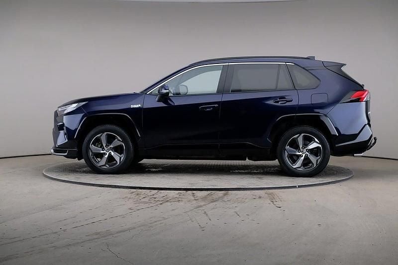 Begagnad Toyota RAV4 Hybrid Edition 185 HK (136 kW) 2022 Mörkblå SUV