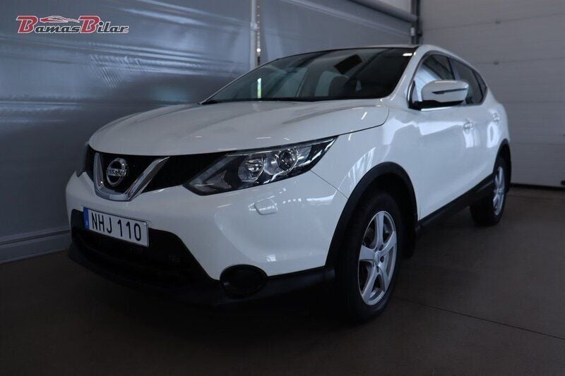 Vit Begagnad 2016 Nissan Qashqai SUV | 144 900 kr (Marknadspris) - Bild 1/4