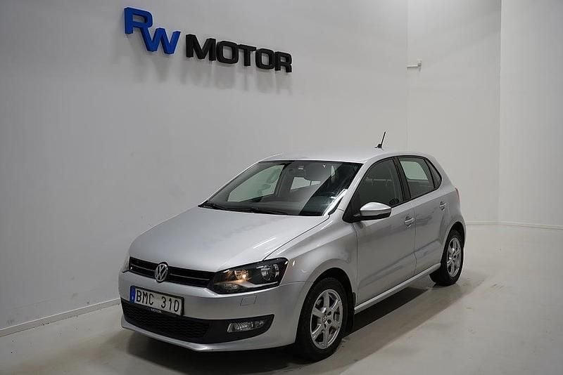 Begagnad VW Polo 86 HK (63 kW) 2013 Silver Halvkombi