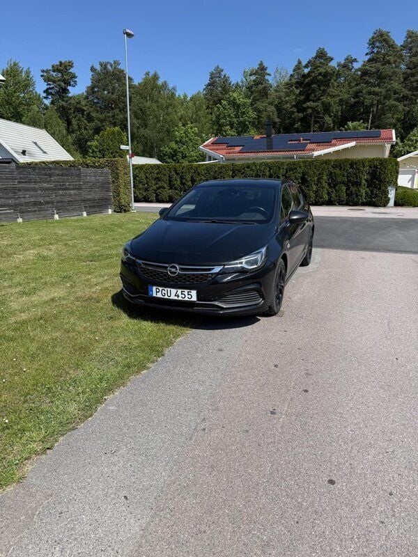 Begagnad 2017 Opel Astra Dynamic Halvkombi | 109 000 kr (Marknadspris) - Bild 1/4