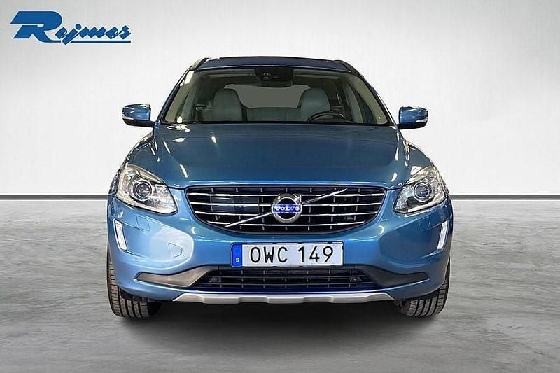Begagnad Volvo XC60 Business Edition 190 HK (139 kW) 2015 Power blå metallic SUV