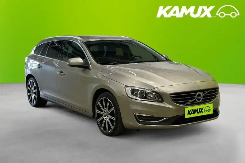 Brun Begagnad 2015 Volvo V60 Summum Kombi | 189 900 kr (Marknadspris) - Bild 1/4