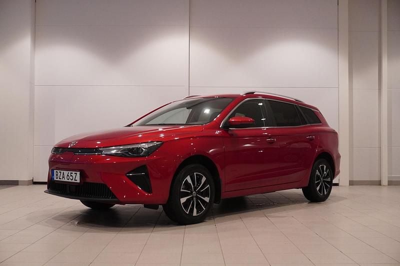 Begagnad MG MG5 EV Comfort 130 kW (177 HK) 2022 Röd Kombi