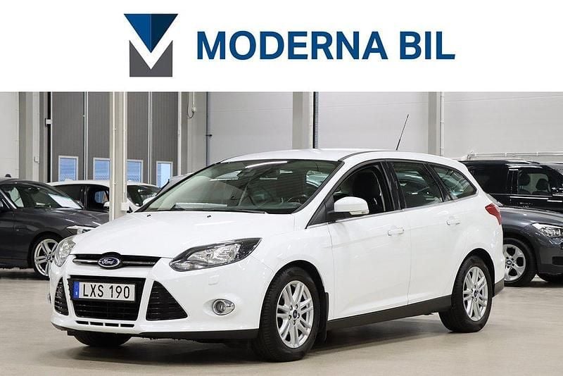 Vit Begagnad 2014 Ford Focus Titanium Kombi | 64 700 kr (Bra pris) - Bild 1/4
