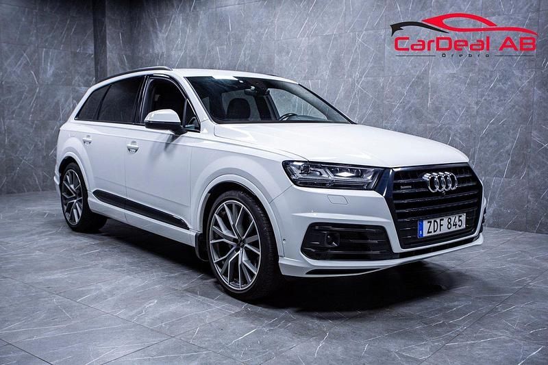Vit Begagnad 2018 Audi Q7 S-Line SUV | 489 800 kr (Marknadspris) - Bild 1/4