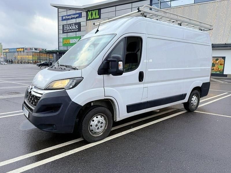 Vit Begagnad 2022 Citroën Jumper Minibuss | 250 000 kr (Bra pris) - Bild 1/4