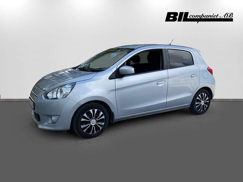 Silver Begagnad 2014 Mitsubishi Space Star Halvkombi | 99 000 kr (Dyr) - Bild 1/4