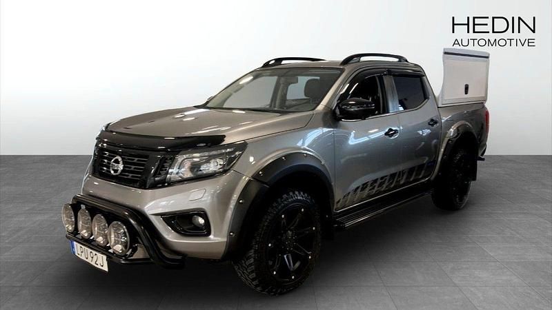 Grå (grey) Begagnad 2021 Nissan Navara N-Guard Pickup | 437 375 kr (Dyr) - Bild 1/4
