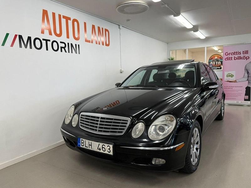 Svart Begagnad 2003 Mercedes E320 Sedan | 44 900 kr (Marknadspris) - Bild 1/4