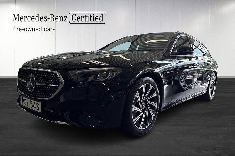 Obsidiansvart metallic Begagnad 2024 Mercedes E300 Avantgarde Kombi | 539 000 kr - Bild 1/4
