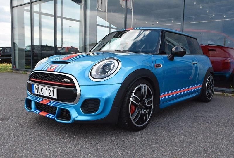 Blå Begagnad 2019 Mini John Cooper Works Chili Halvkombi | 219 000 kr (Marknadspris) - Bild 1/4