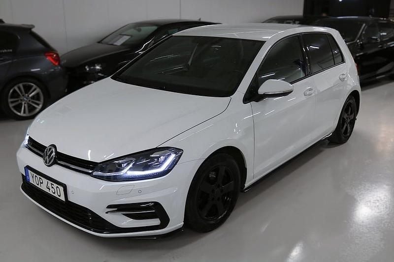 Begagnad VW Golf VII GT 150 HK (110 kW) 2018 Vit Halvkombi