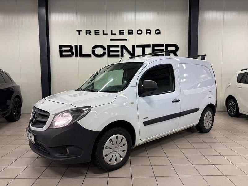Vit Begagnad 2017 Mercedes Citan 109 | 69 900 kr (Marknadspris) - Bild 1/4