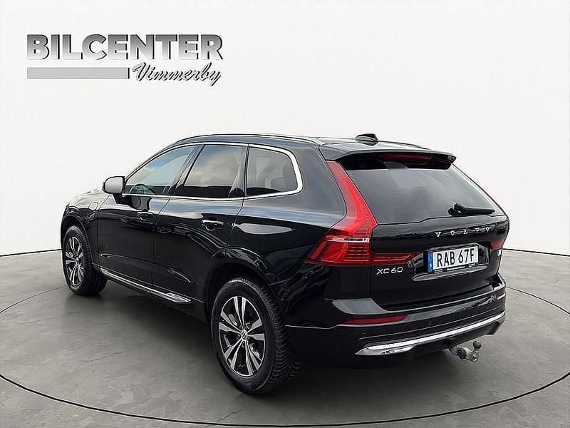 Begagnad Volvo XC60 257 HK (189 kW) 2022 Svart SUV