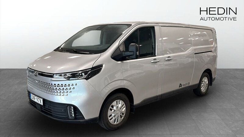 Grå (white) Begagnad 2024 Maxus eDeliver 7 Van | 648 375 kr - Bild 1/4