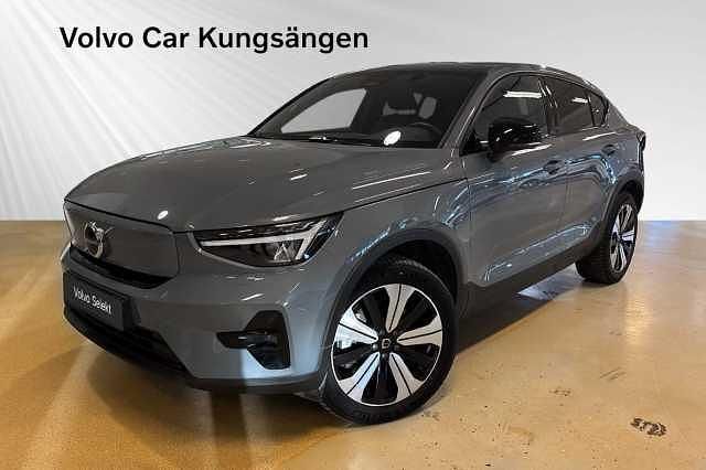 Grå Begagnad 2022 Volvo C40 Plus SUV | 339 900 kr (Lite dyr) - Bild 1/3