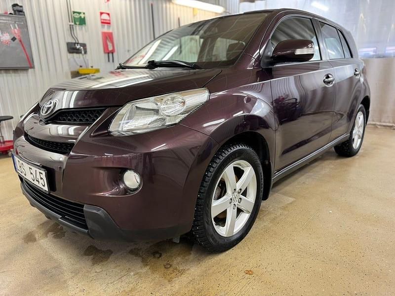 Begagnad Toyota Urban Cruiser 90 HK (66 kW) 2010 Halvkombi
