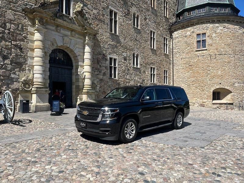 Begagnad 2018 Chevrolet Suburban LT SUV | 395 000 kr - Bild 1/4