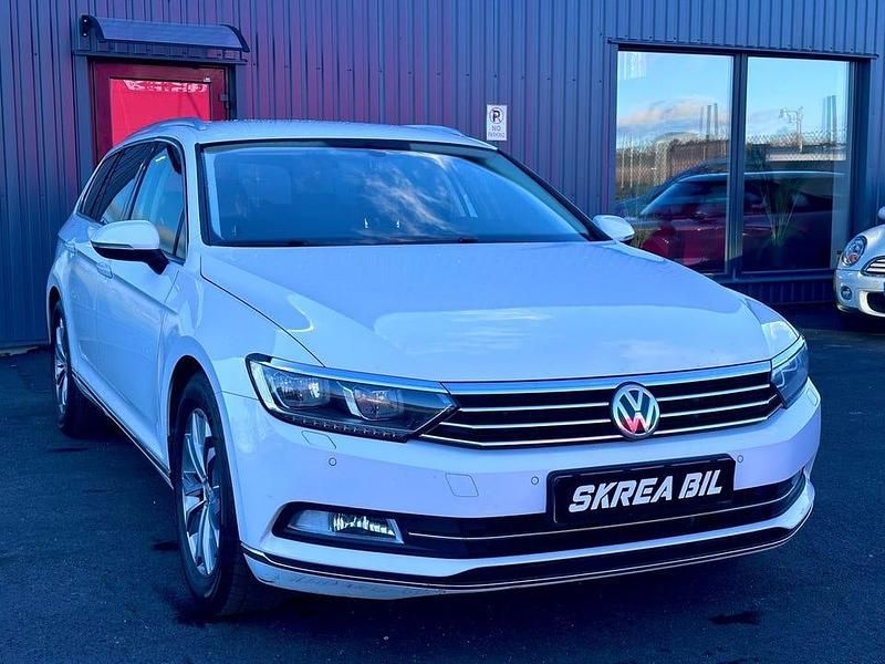 Begagnad VW Passat GT 193 HK (141 kW) 2015 Vit
