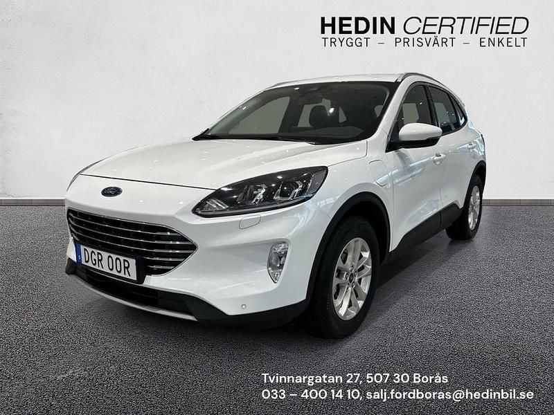 Vit (white) Begagnad 2022 Ford Kuga Titanium SUV | 259 900 kr (Marknadspris) - Bild 1/4