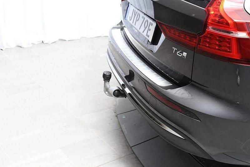 Begagnad Volvo V60 Plus 355 HK (261 kW) 2025 Grå Kombi