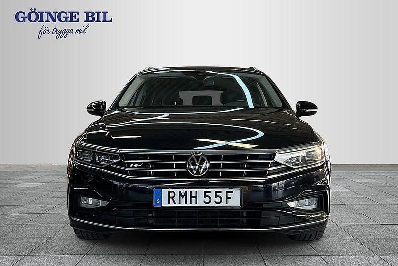 Begagnad VW Passat R-line 203 HK (149 kW) 2021 Svart Kombi