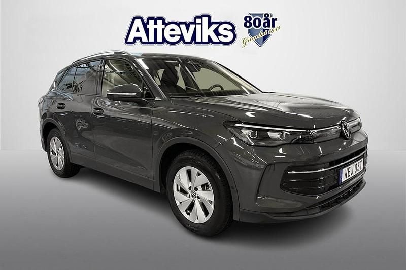 Begagnad VW Tiguan 151 HK (111 kW) 2024 Grå SUV