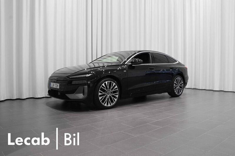 Svart (mytsvart metallic) Ny 2025 Audi A6 e-tron S-Line Kombi | 751 400 kr - Bild 1/4